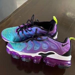 Nike Air Vapormax Plus - women’s